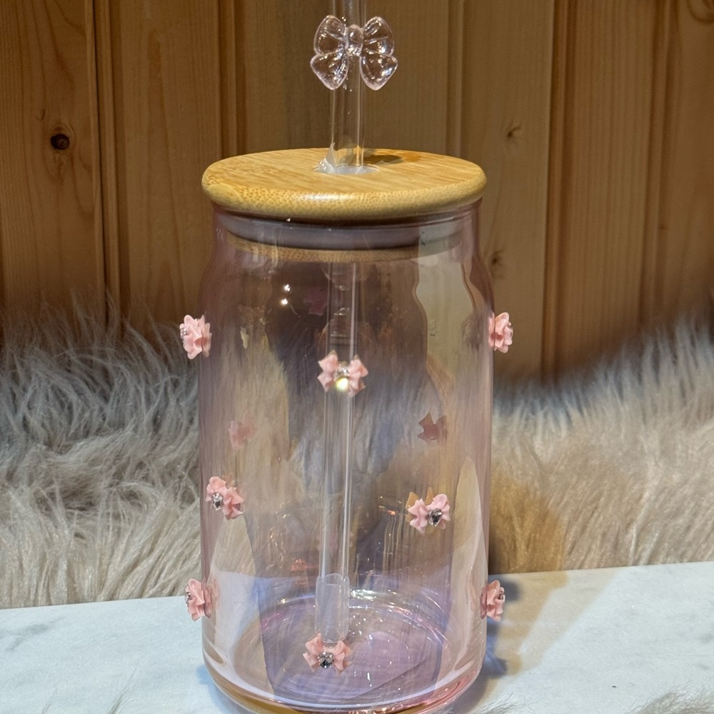 Bow glass tumbler cup with straw
